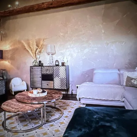 Holiday home Stunning Chalet Near Slopes By Nest